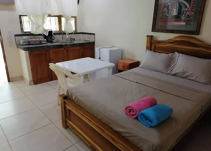 Sol De La India - Pueblo Nuevo Apartamento *